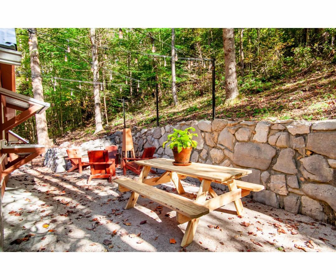 Beary Relaxing Cabin - Rustic With Outdoor Patio Townsend Exterior foto