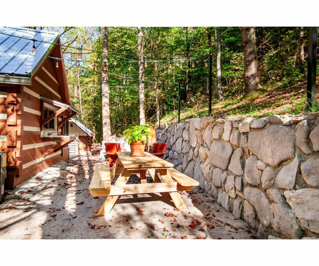 Beary Relaxing Cabin - Rustic With Outdoor Patio Townsend Exterior foto